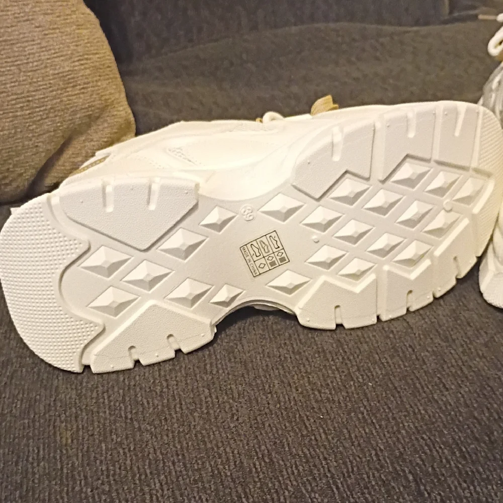 Women's Cream Chunky Sneakers - Picture 4 of 6